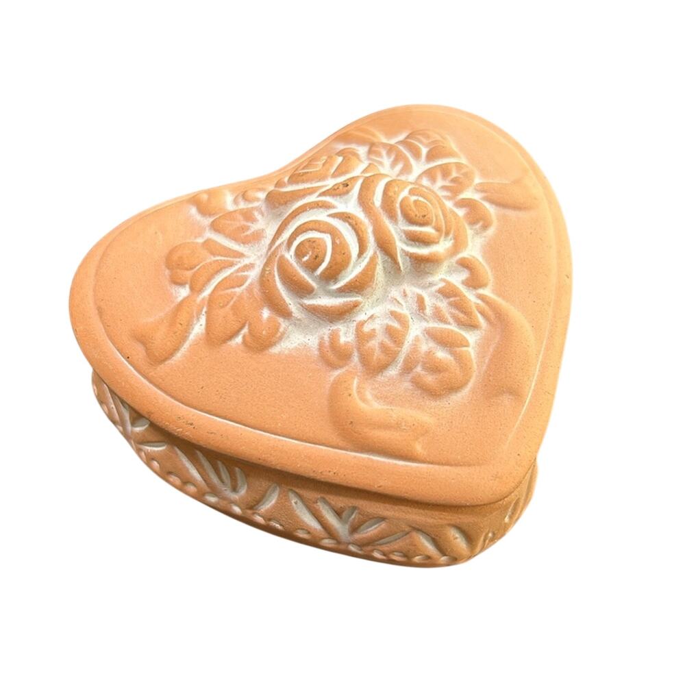 Vintage- heart box terracotta- mini-box with lid - floral top- southwestern